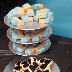 Three tier cookie plates
